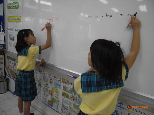 Students Constructing their own Word Problem in Math Class - Grade 1