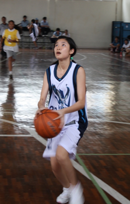 Leading scorer Kanny Smith taking one of her many shots