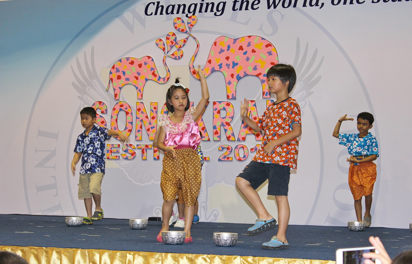 Songkran 2017 Bangna Campus photo 2